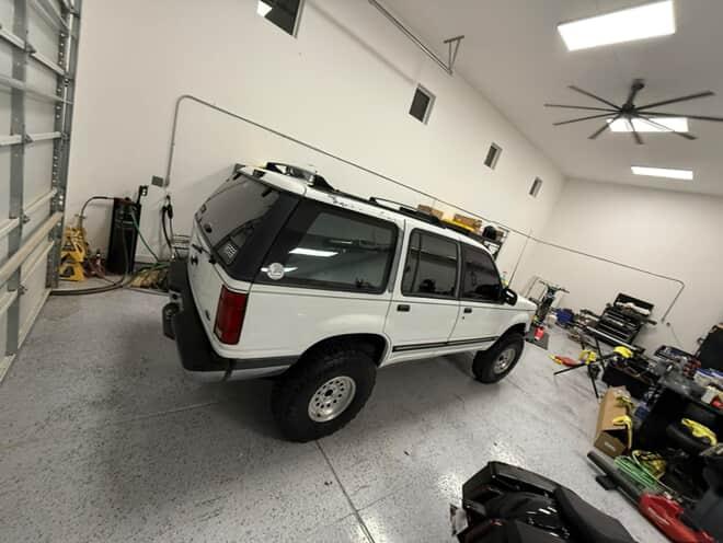 
								1994 Ford Explorer 4×4 full									