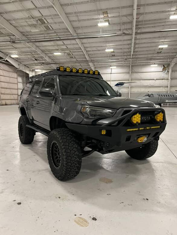 
								2019 Toyota 4runner sr5 full									