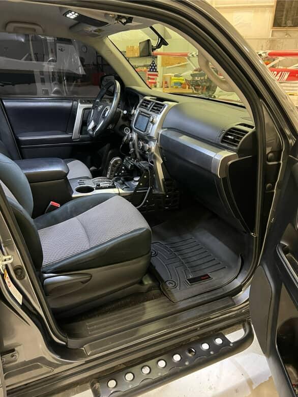 
								2019 Toyota 4runner sr5 full									