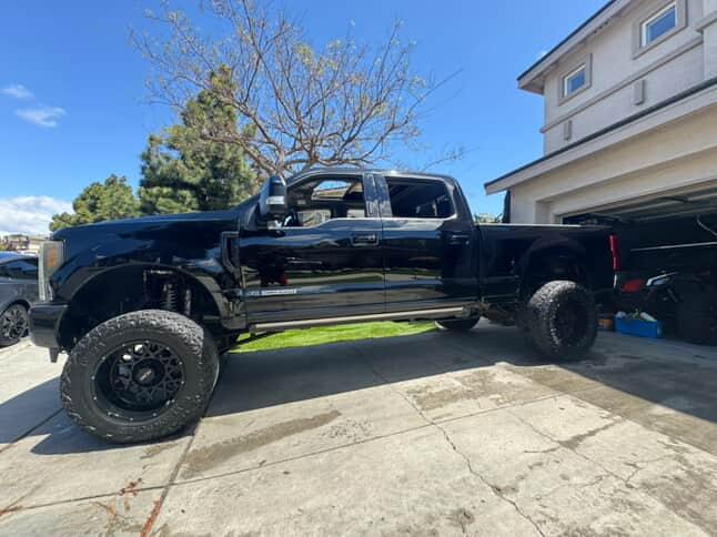 
								2017 ford f250 lariat full									