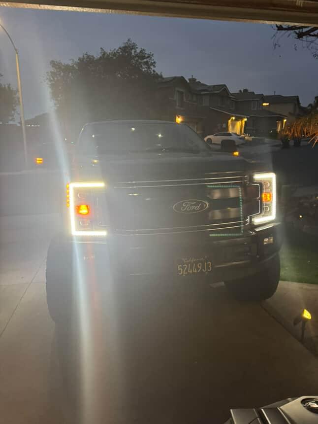 
								2017 ford f250 lariat full									