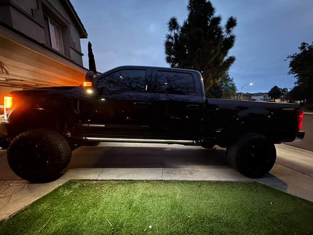 
								2017 ford f250 lariat full									