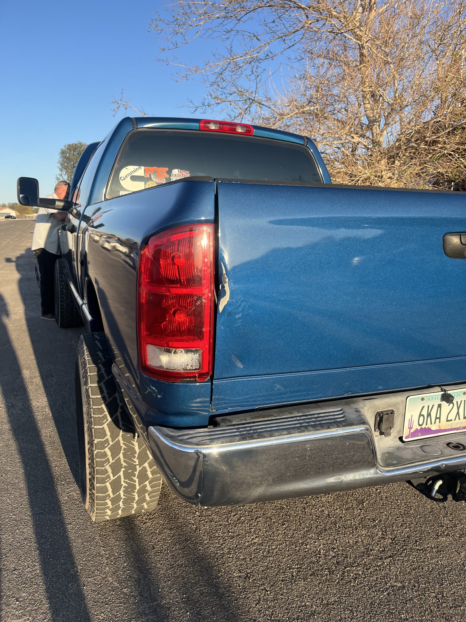 
								2006 Ram 2500 megacab full									