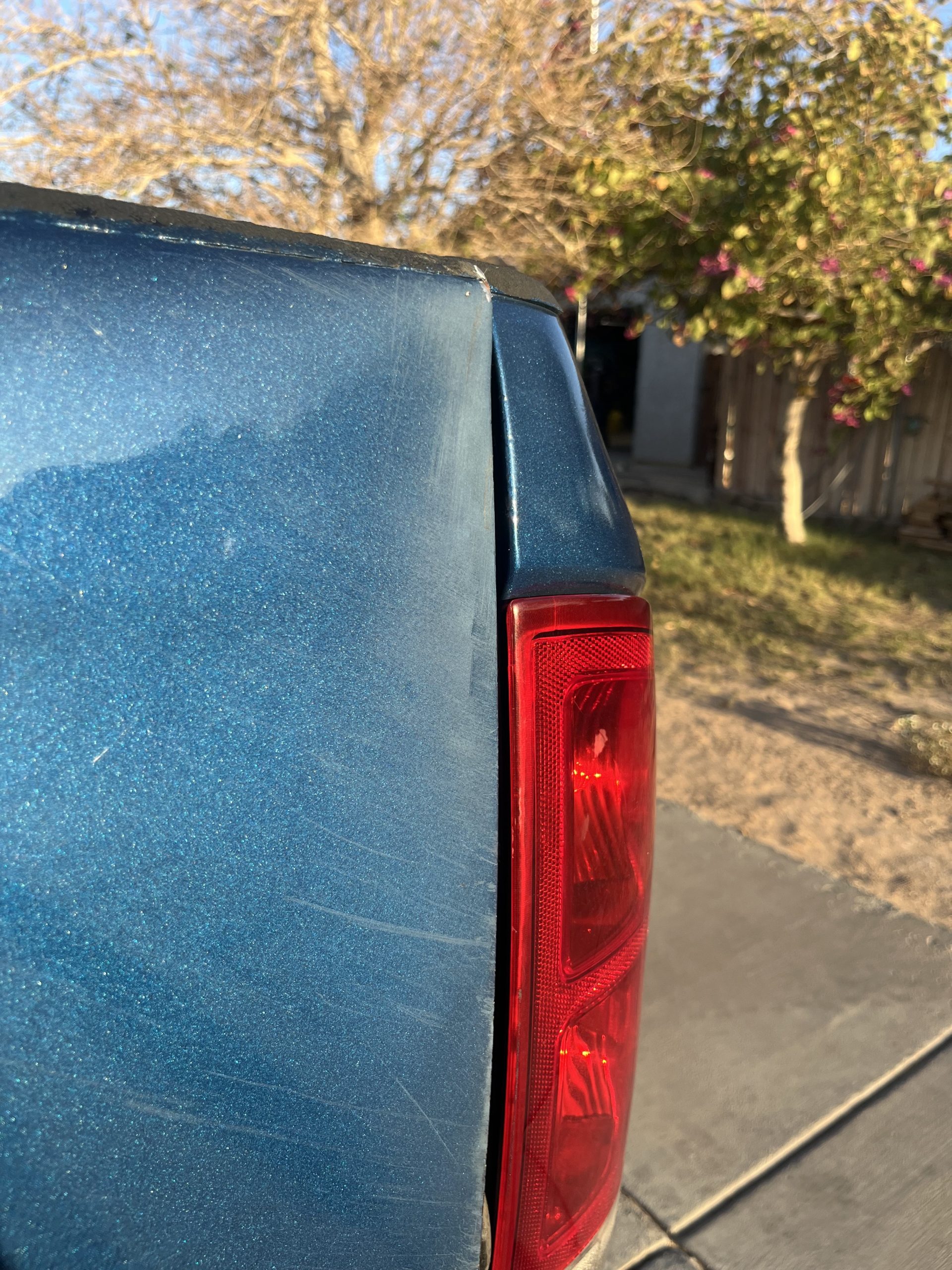 
								2006 Ram 2500 megacab full									