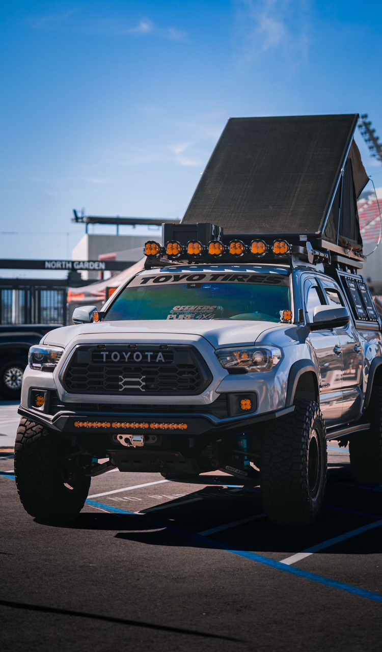 
								2019 Toyota Tacoma Double Cab full									