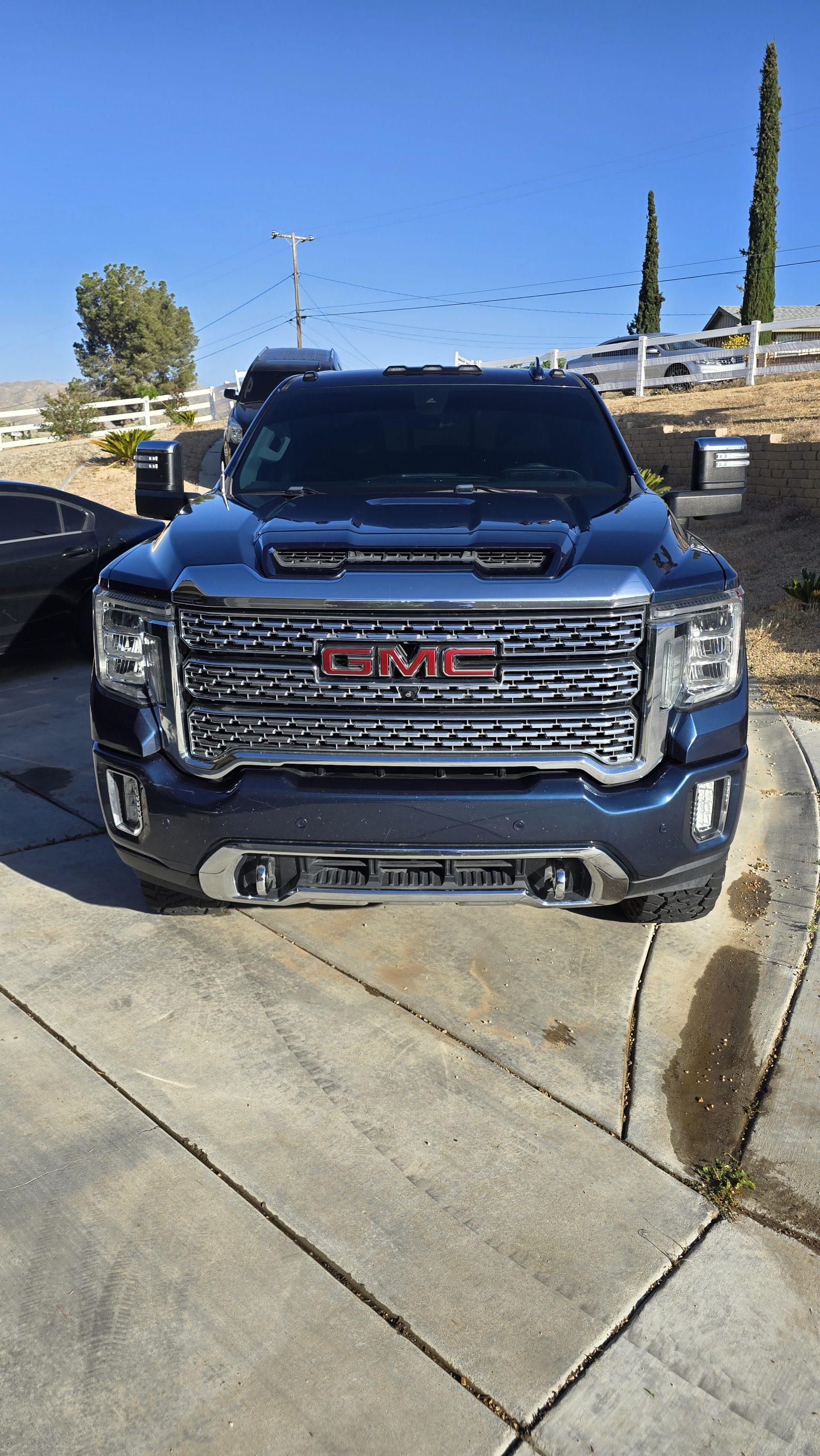 
								2020 GMC Denali dually full									