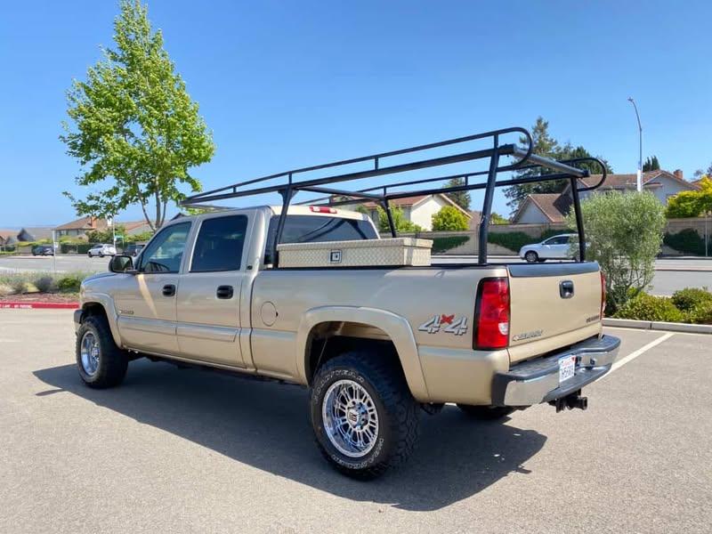 
								2004 Chevy Silverado full									