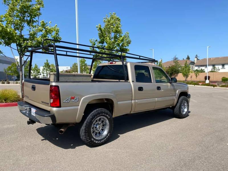 
								2004 Chevy Silverado full									