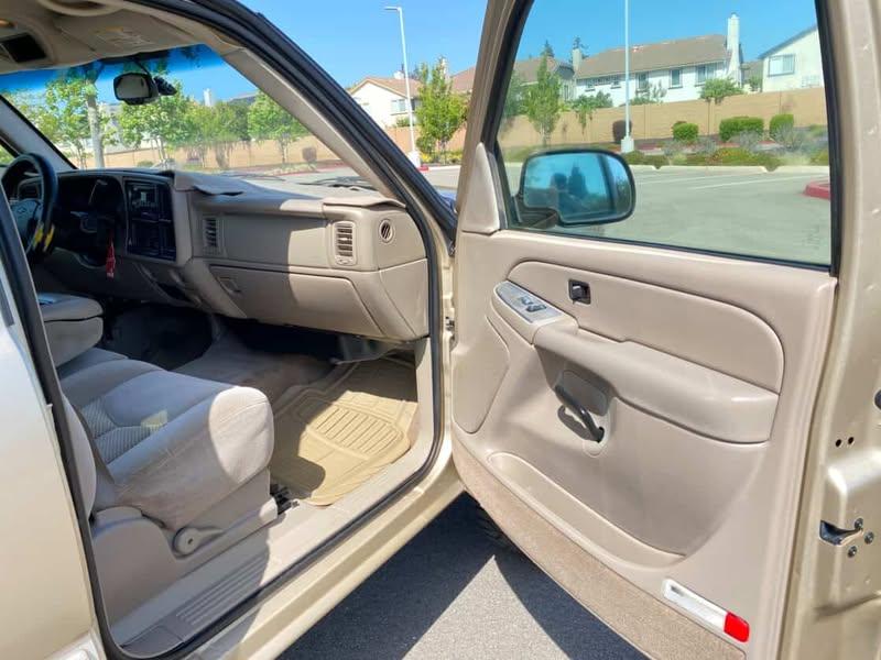 
								2004 Chevy Silverado full									