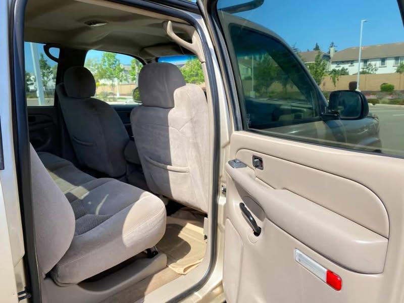 
								2004 Chevy Silverado full									