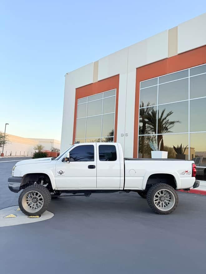 
								2006 Chevrolet Silverado full									