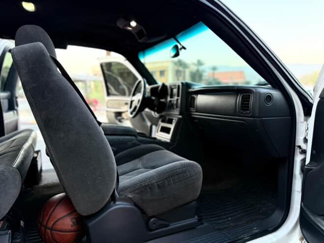 
								2006 Chevrolet Silverado full									