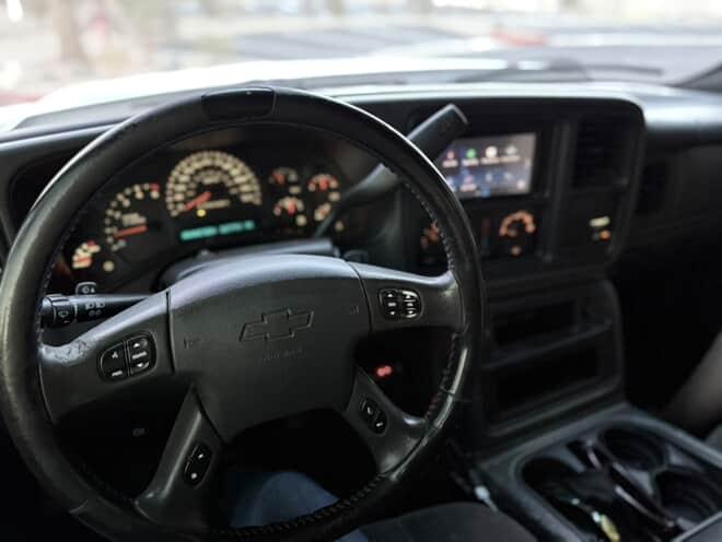 
								2006 Chevrolet Silverado full									