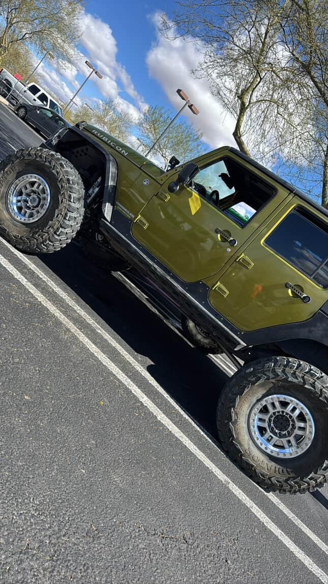 
								2008 jeep wrangler rubicon full									