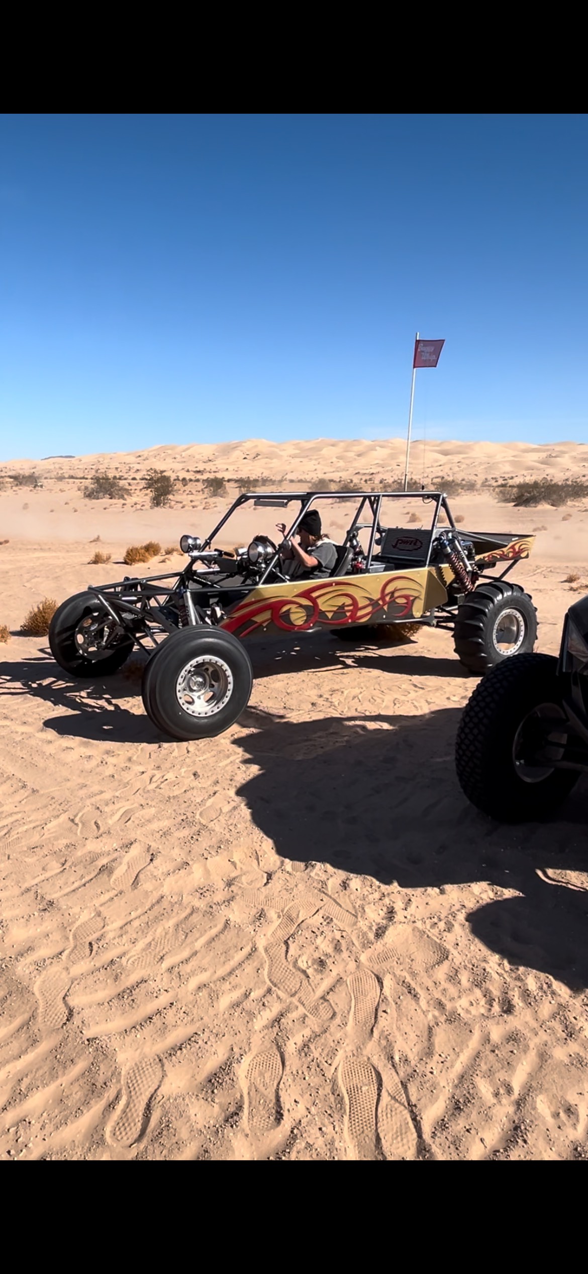
								2005 sandcar full									