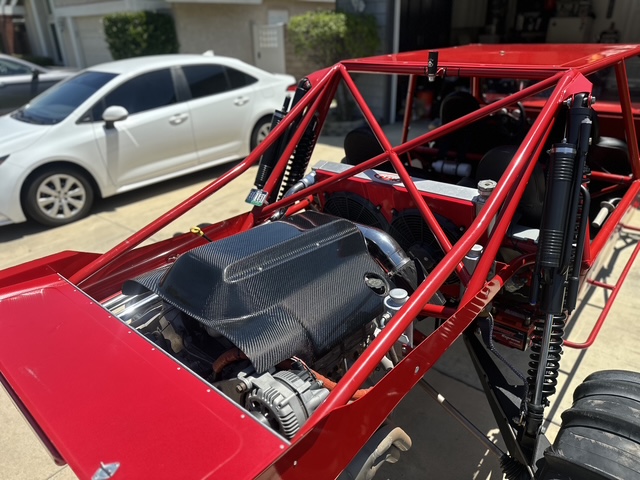 
								2005 SU Sand Pro full									