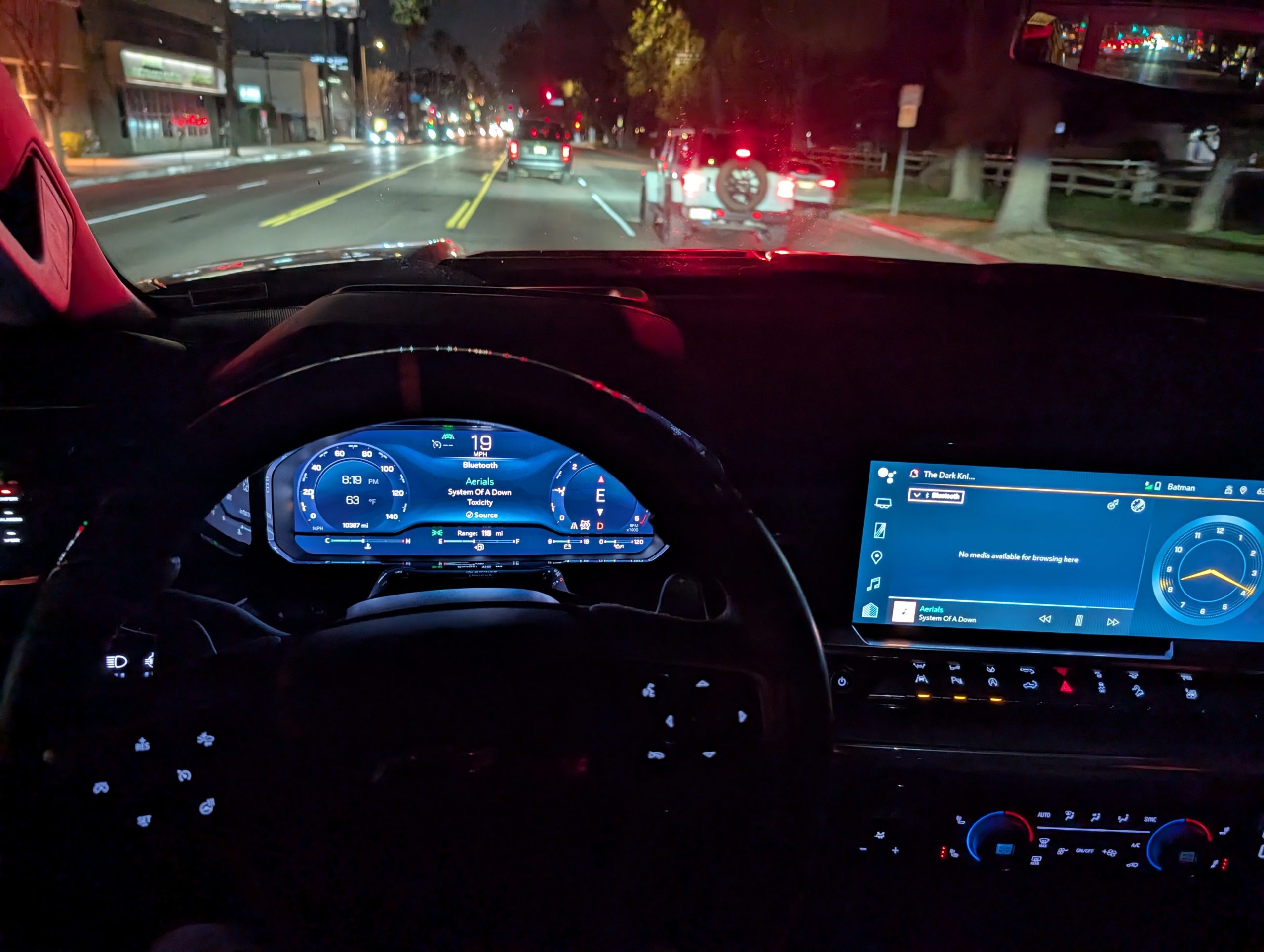 
								2024 Chevrolet Silverado full									