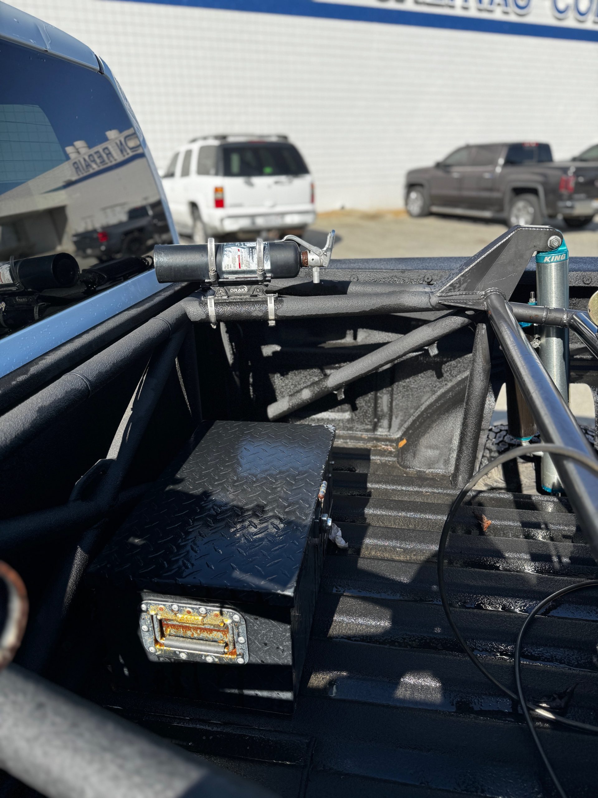 
								2004 GMC Sierra 4×4 SLT full									