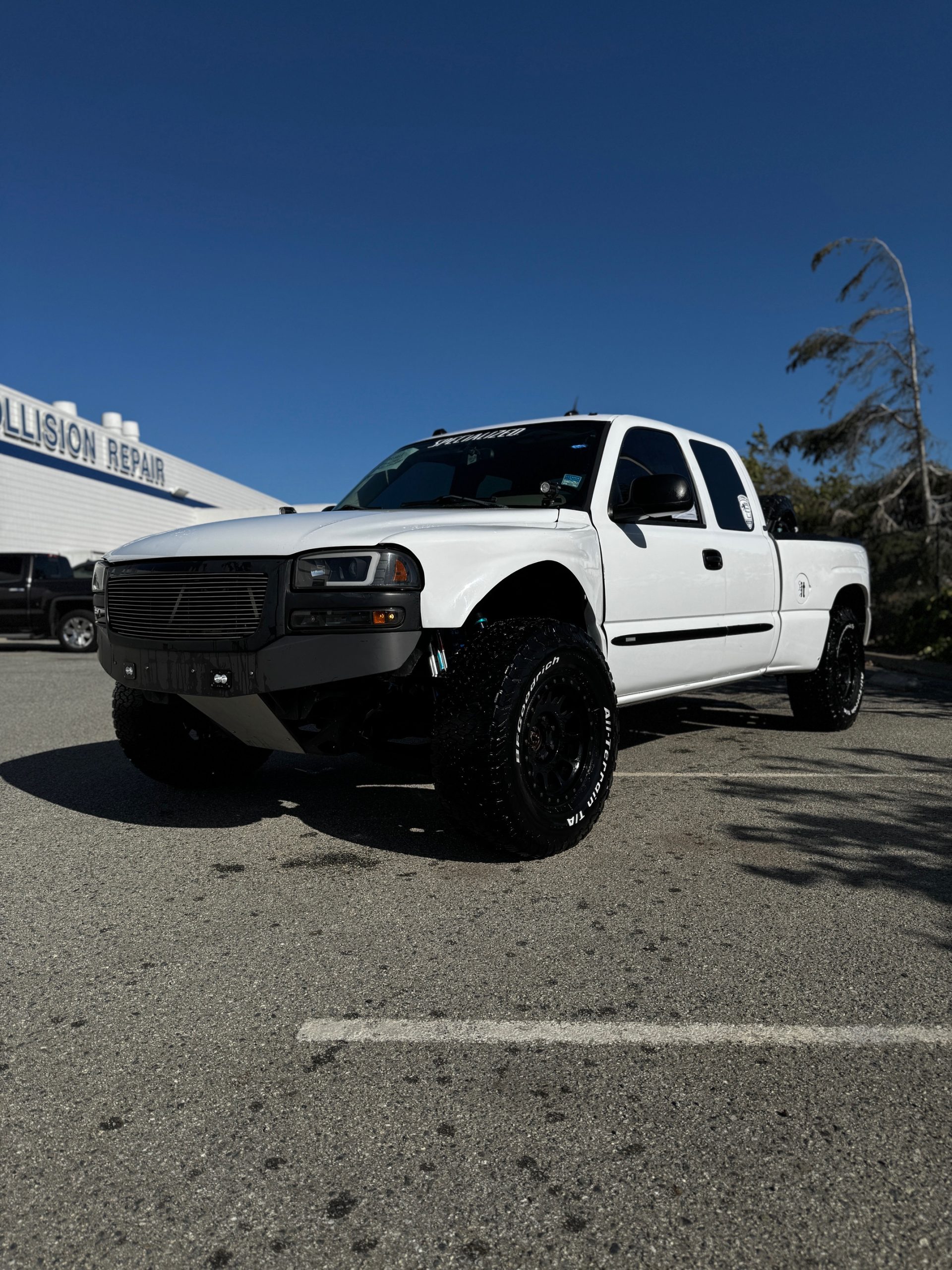 
								2004 GMC Sierra 4×4 SLT full									