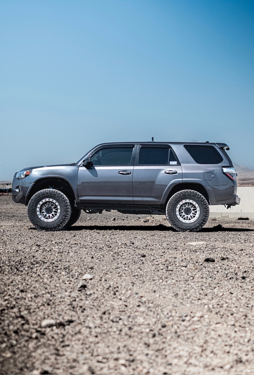 
								2018 SR5P 4wd 4Runner full									
