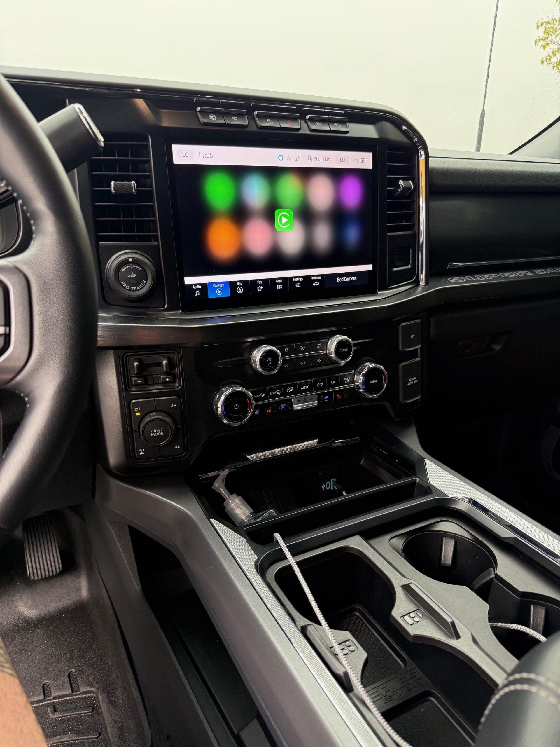 
								2024 F250 Lariat full									