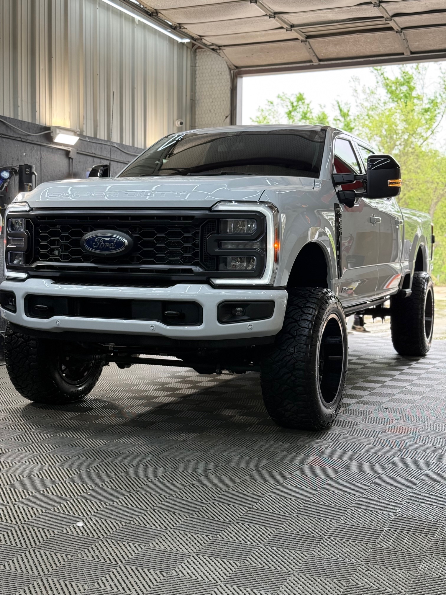 
								2024 F250 Lariat full									