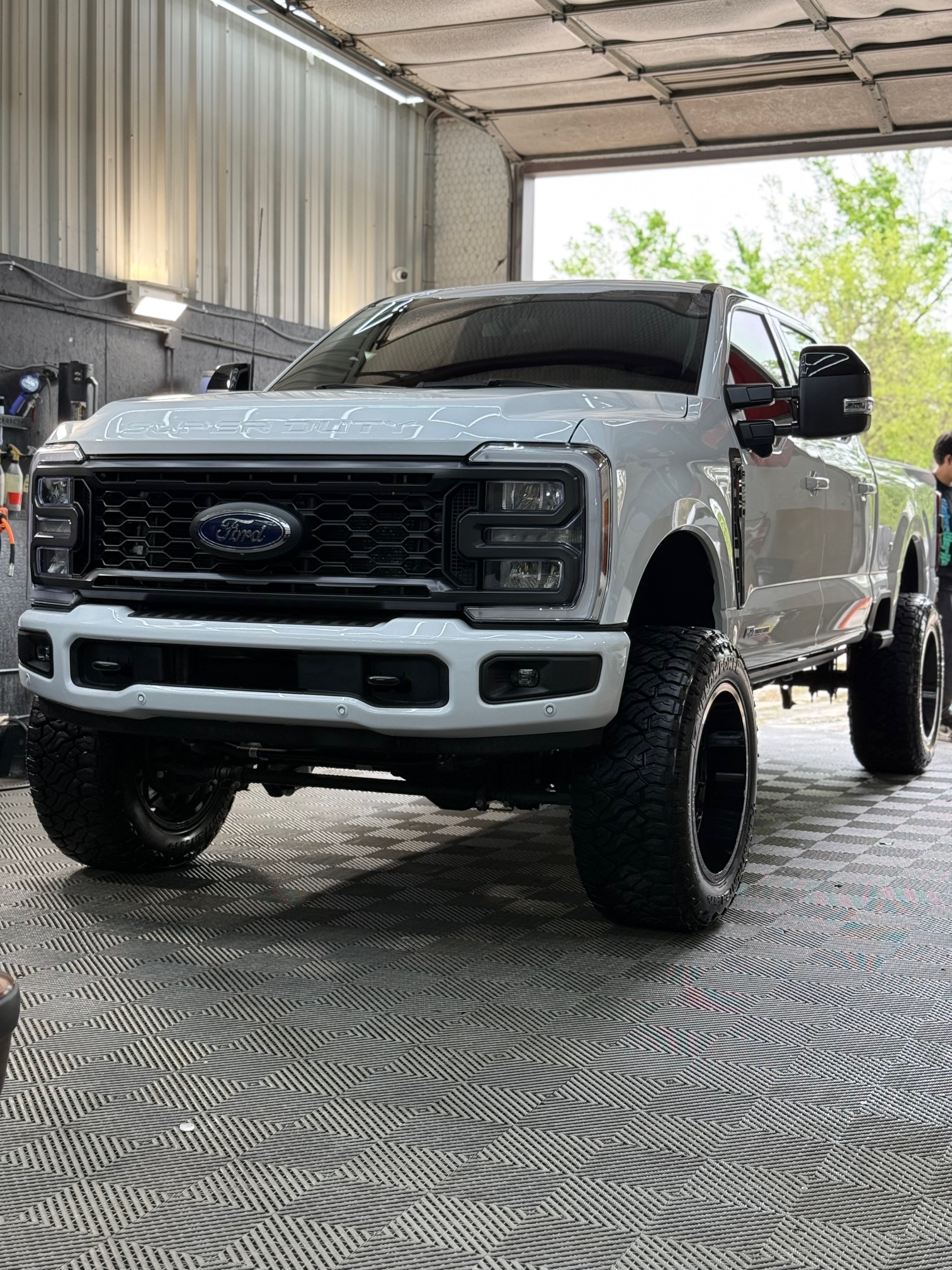 
								2024 F250 Lariat full									