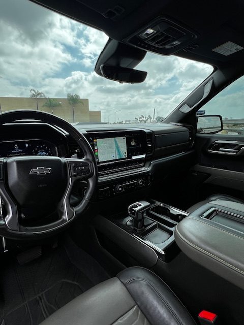 
								2022 Chevrolet Silverado ZR2 full									