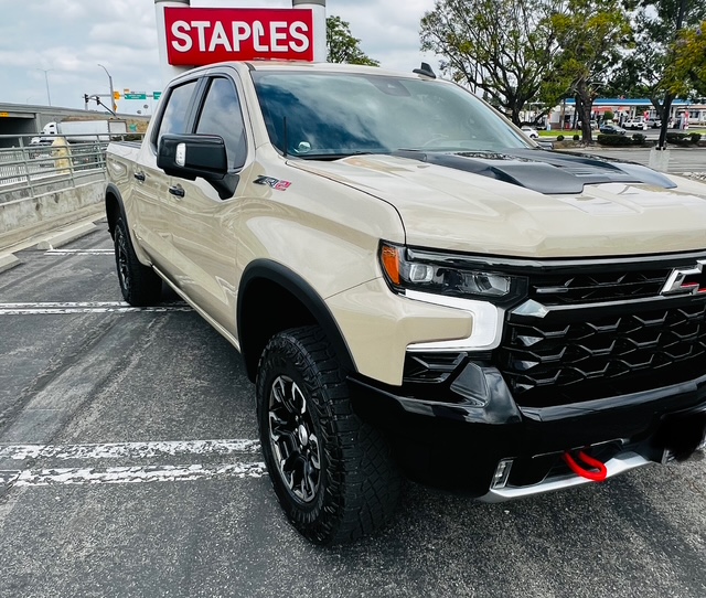
								2022 Chevrolet Silverado ZR2 full									