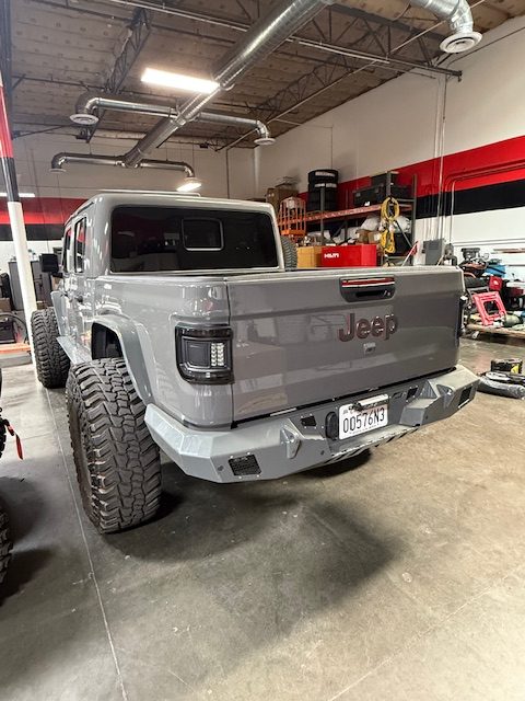 
								2022 Jeep Gladiator Rubicon full									