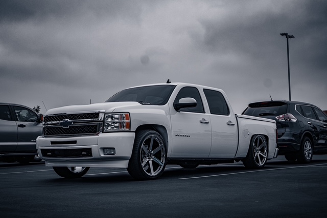 
								2011 Chevy Silverado 1500 LTZ full									