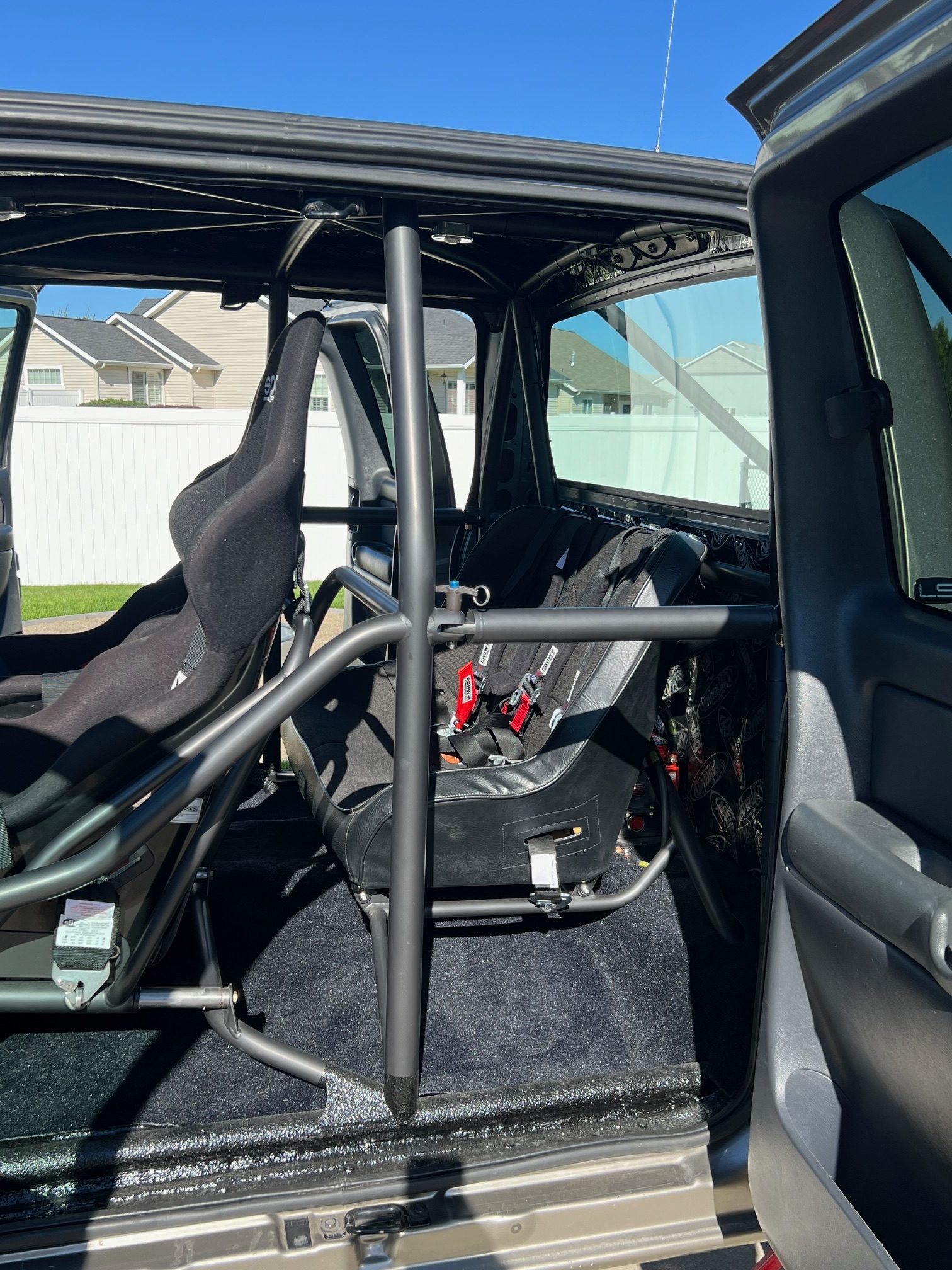 
								2001 Chevy Silverado full									