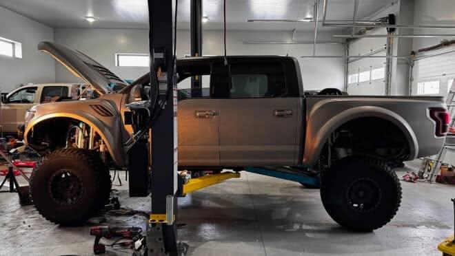 
								2018 Ford Raptor full									