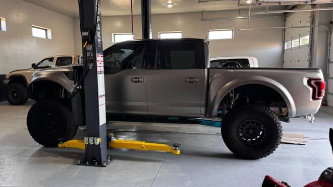 
								2018 Ford Raptor full									