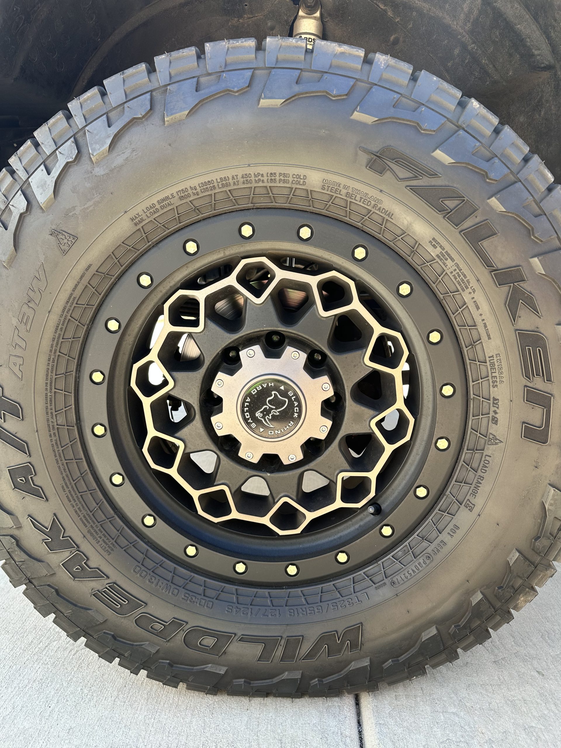 
								2004 Ford Diesel Excursion full									