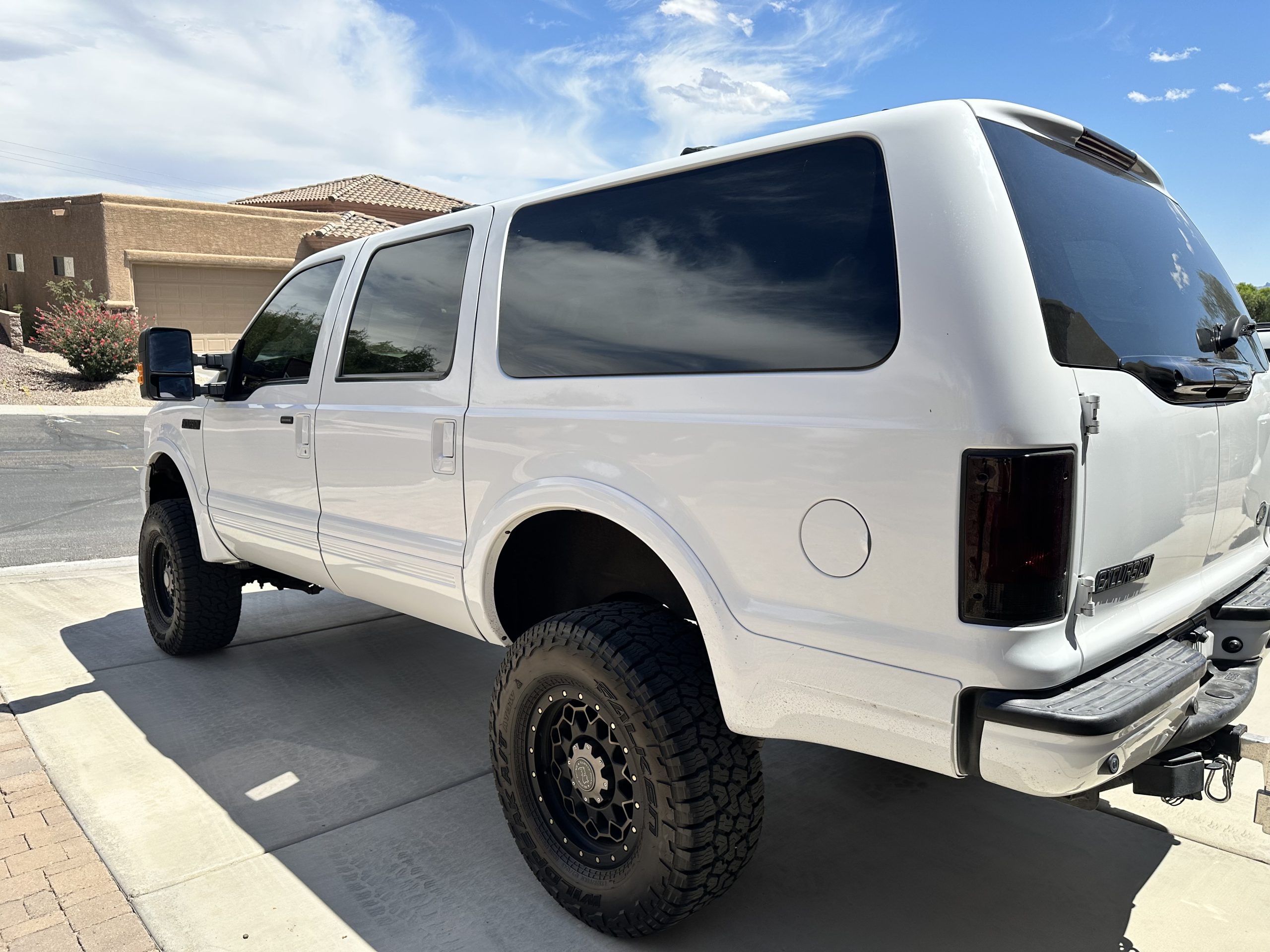 
								2004 Ford Diesel Excursion full									